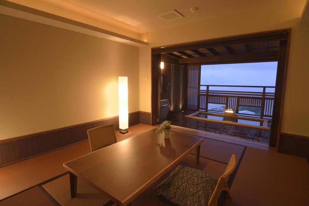 時間を旅する宿 海のはな 熱海市 部屋 写真